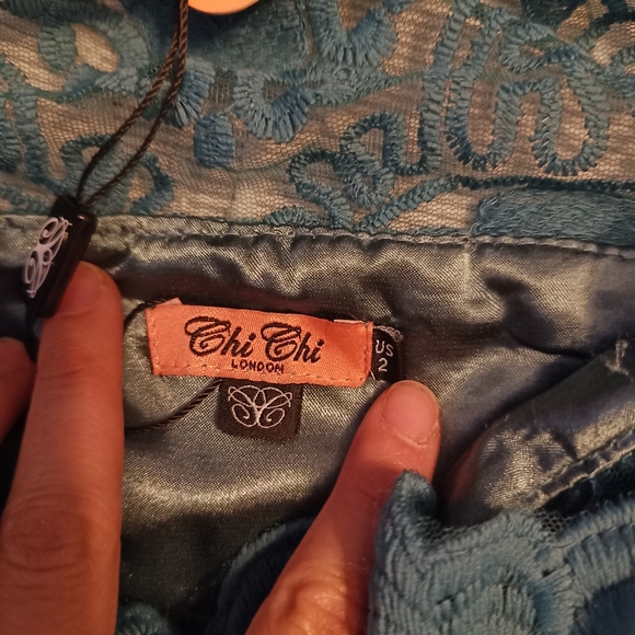 NWT Chi Chi London Elegant Lace Dress in Teal (Modcloth) (Size 2) - Picture 12 of 14